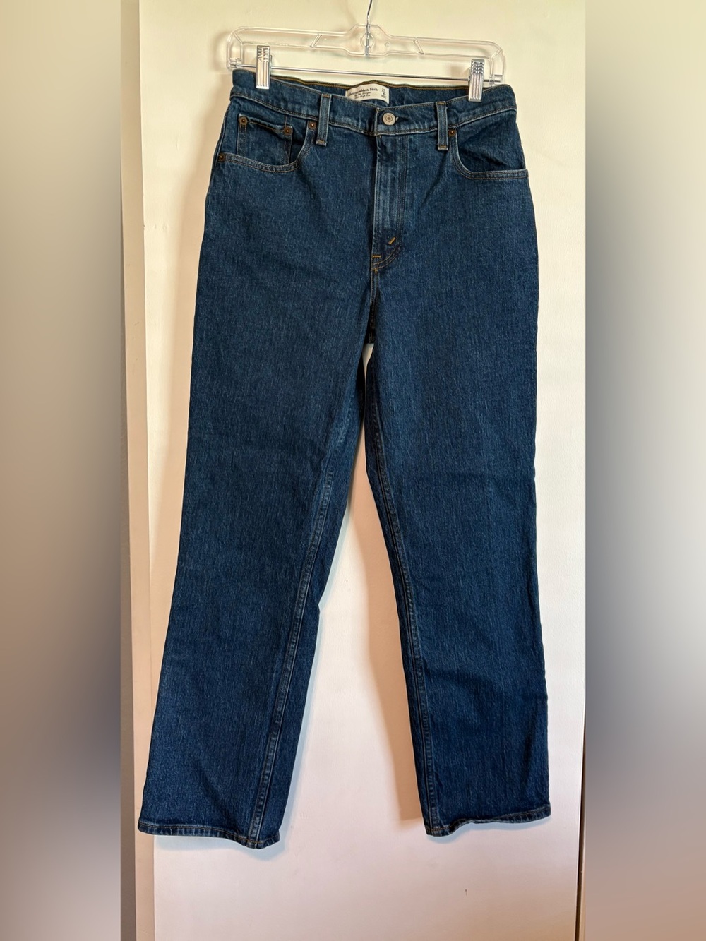 Abercrombie & Fitch The 90s Straight Ultra High Rise size 4 short